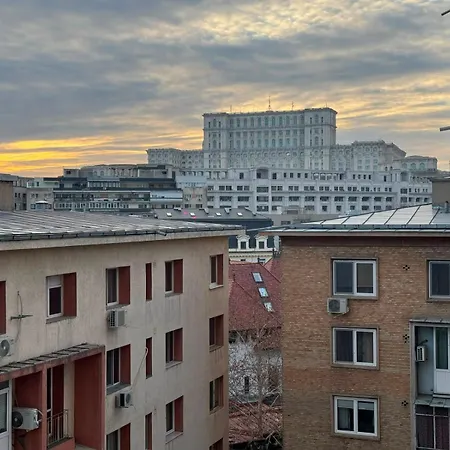 Palace Of Parliament View 布加勒斯特